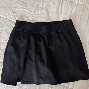 Black Skort
